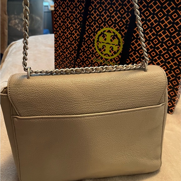 Tory Burch Classic Handbag - Picture 4 of 16